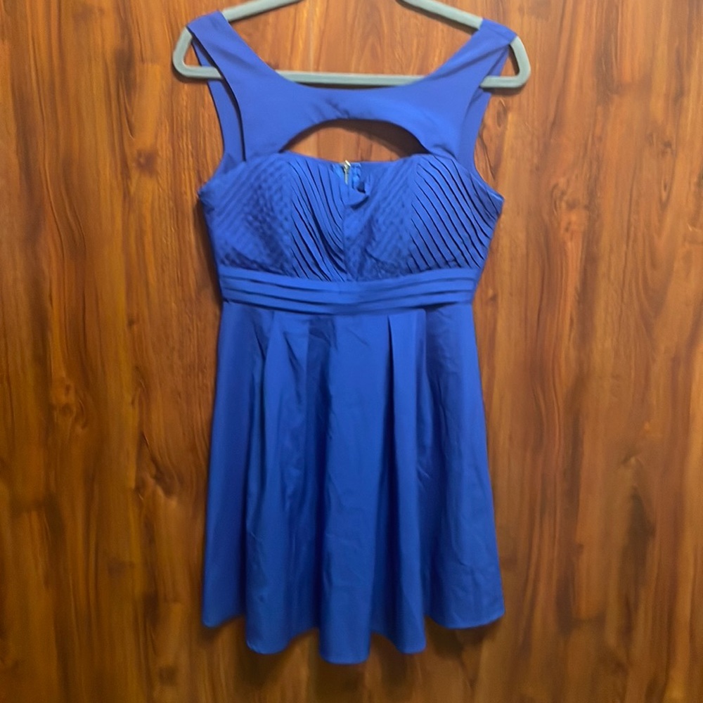 EUC Isabel London cocktail dress in blue